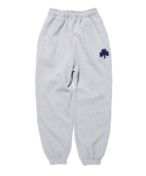 클로버 스웻팬츠[그레이]_BNYA4PT01UGY