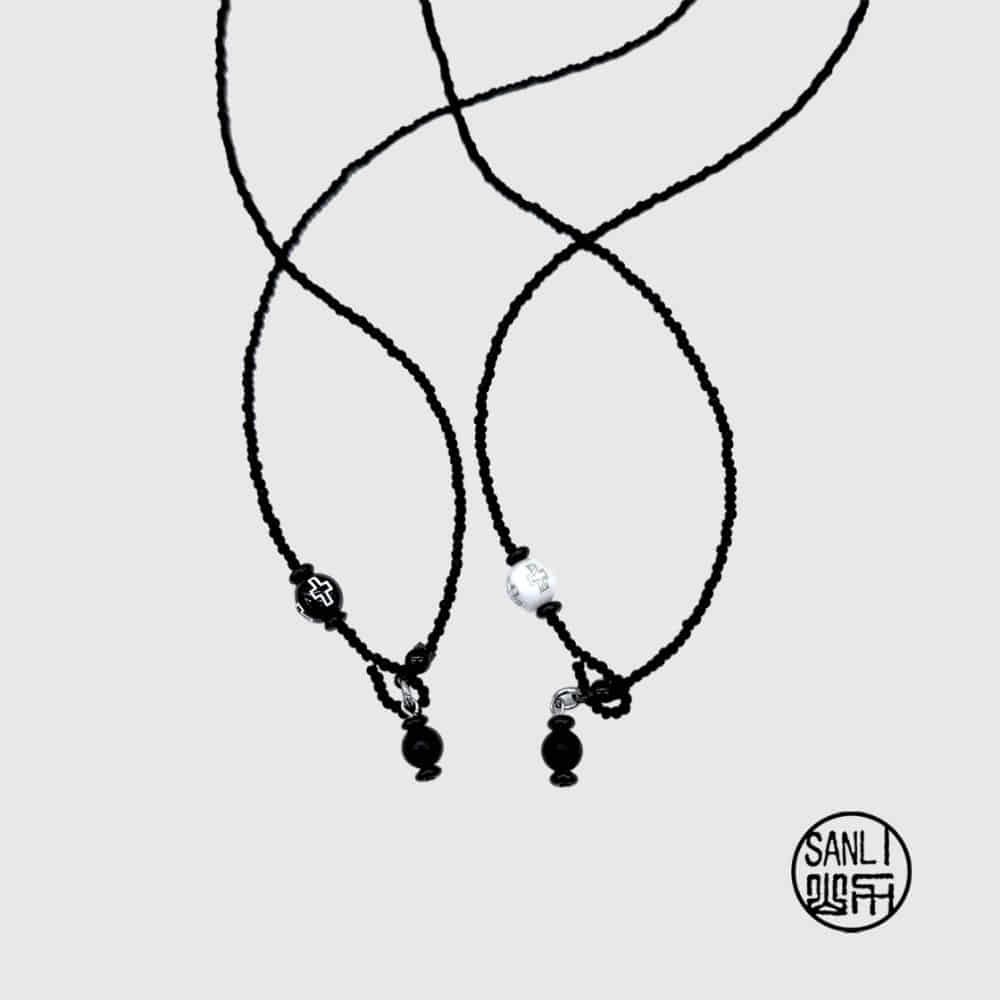 Cross line necklace (2 color)