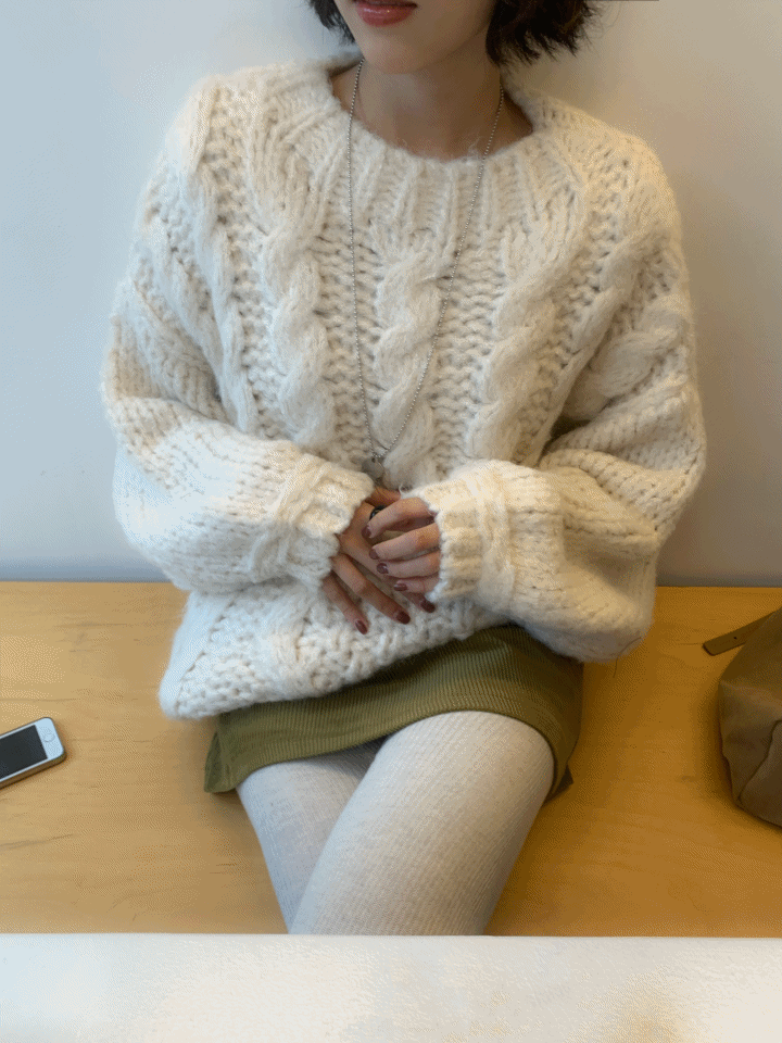 알라도 [당일발송/주문폭주] 루즈핏 꽈배기 니트