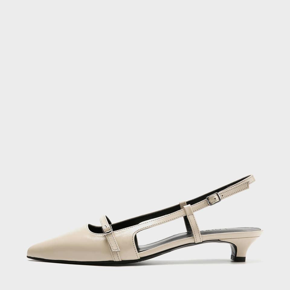 Lir 330 (Butter Cream)