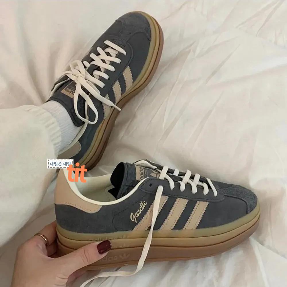 아디다스 가젤 볼드 그레이 식스 베이지 우먼스 IE0428