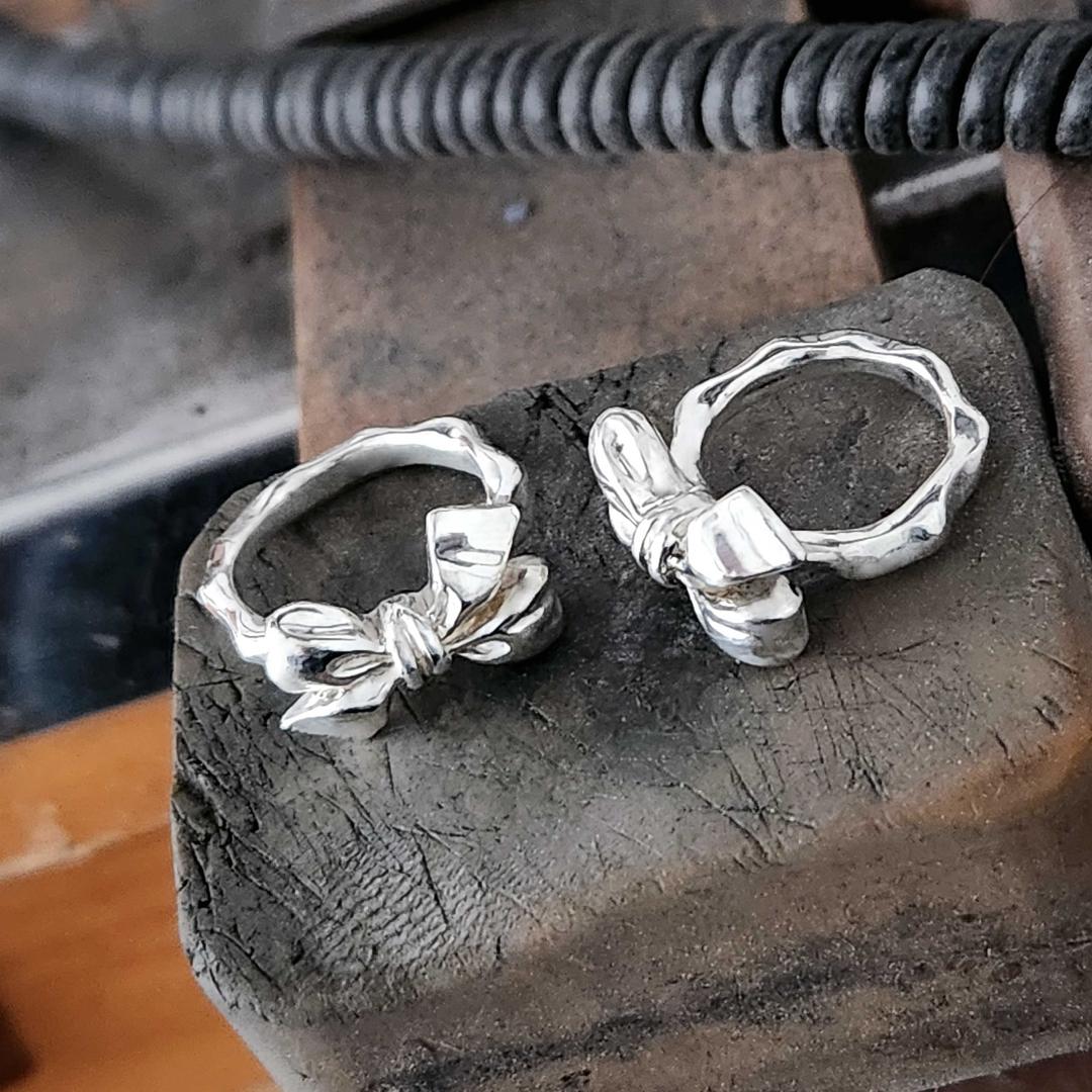 신상할인 ~1/10) volume ribbon silverring