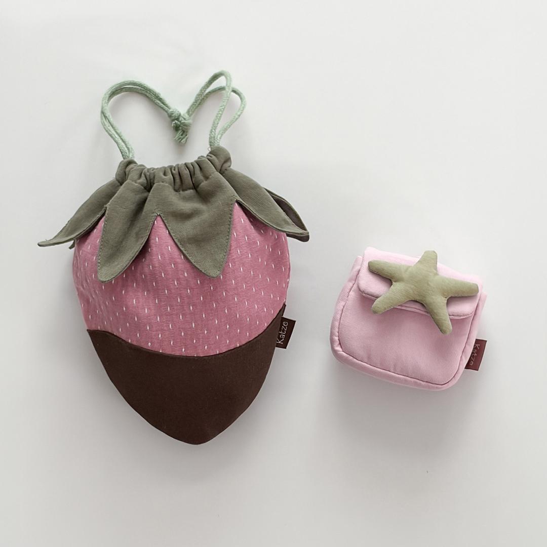 Chocolate dipped Strawberry: Pink