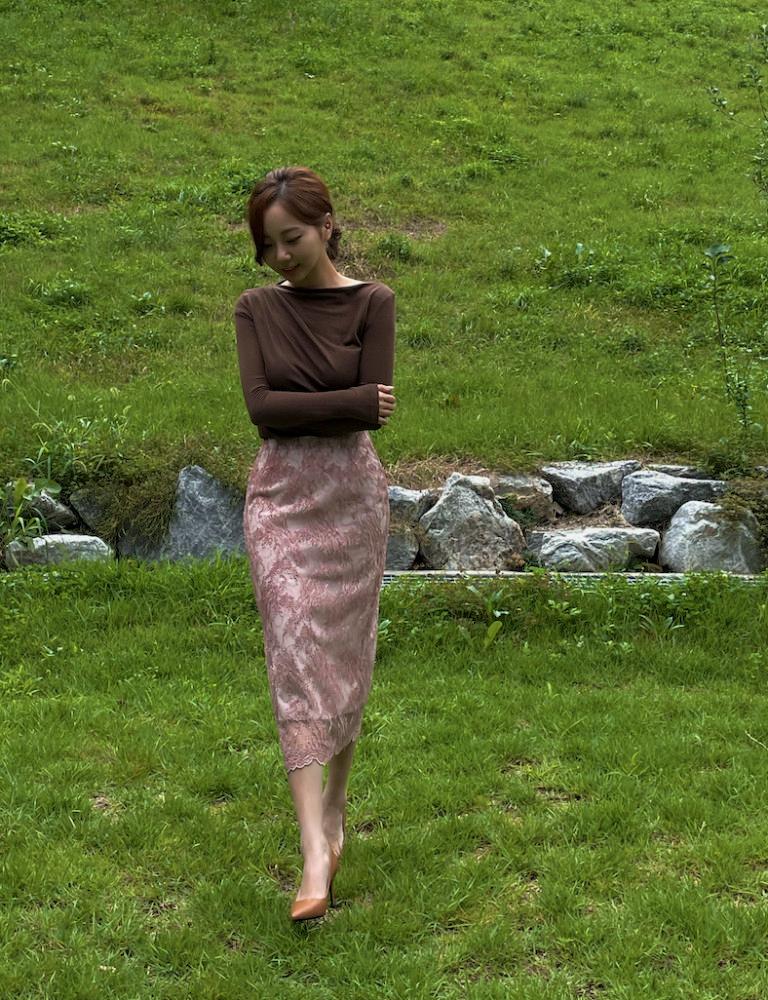 로아 레이스 스커트 하객룩 미디스커트