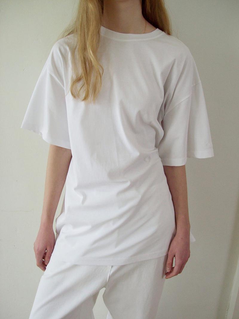 Nika Gathered Tee White (4th)