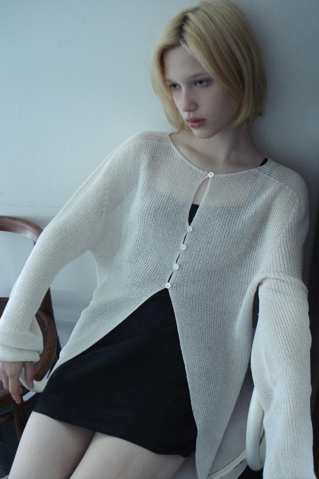 Serre Button Cardigan (Ivory)