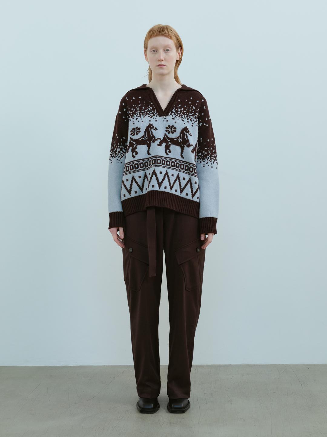 BLUE CLASSIC V-NECK SWEATER