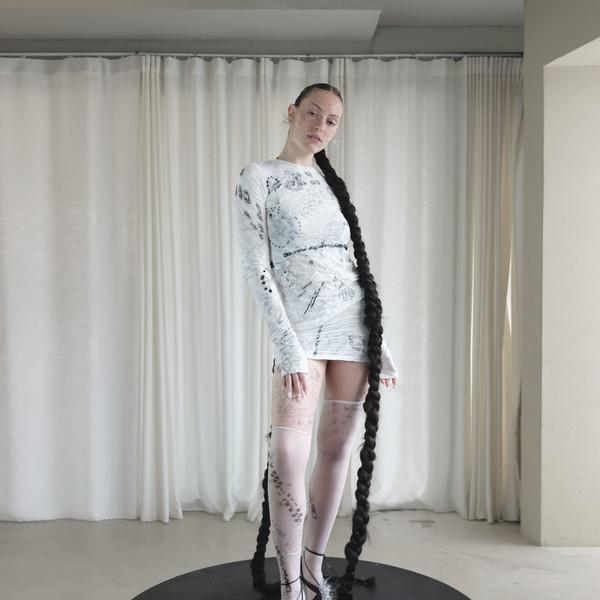 [ SHIPNS IN 1-2 WEEKS ] SS22-1 LISA TATTOOED TOP IN WHITE