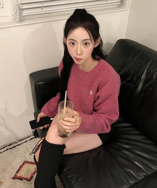 스티치 로고 라운드 니트 [4color]