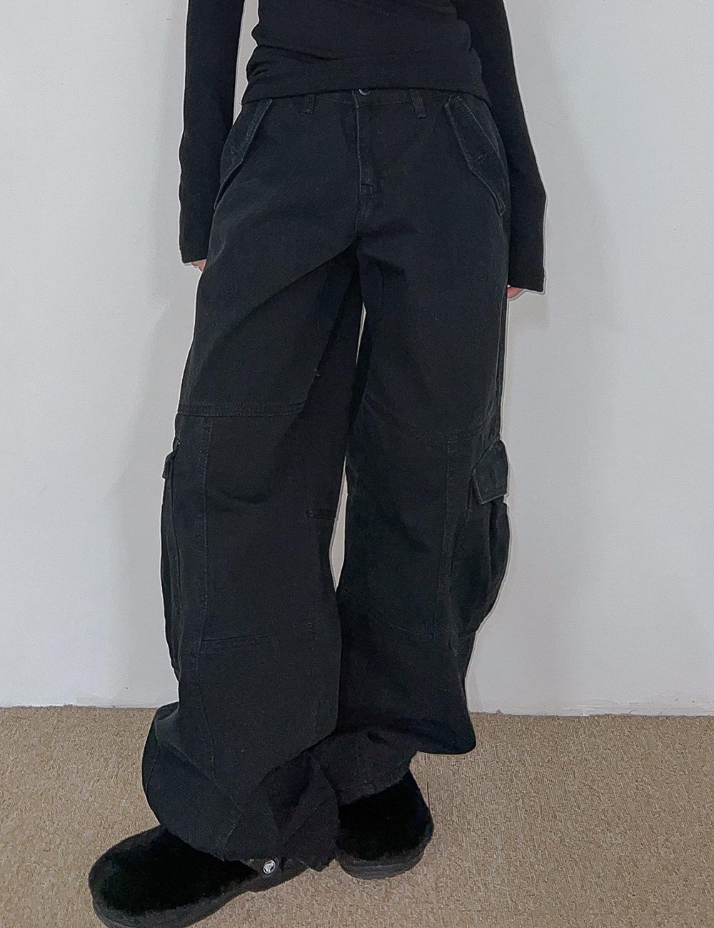 위위미유 BLACK CARGO PANTS / 블랙 카고 팬츠