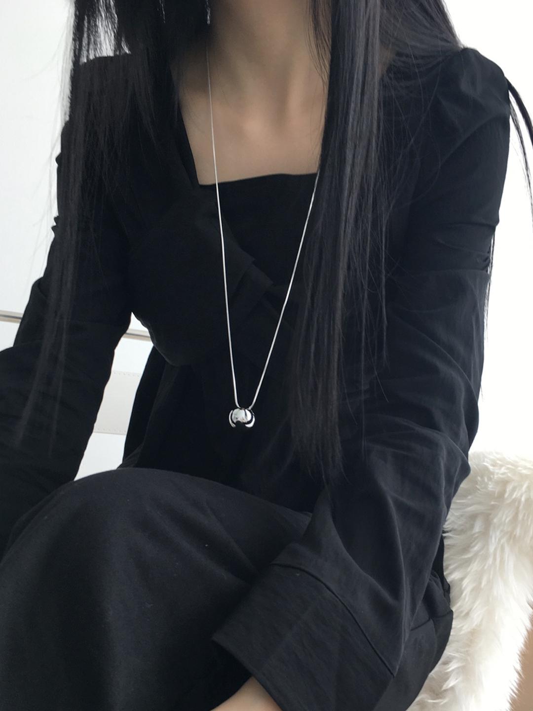 Big ball long necklace