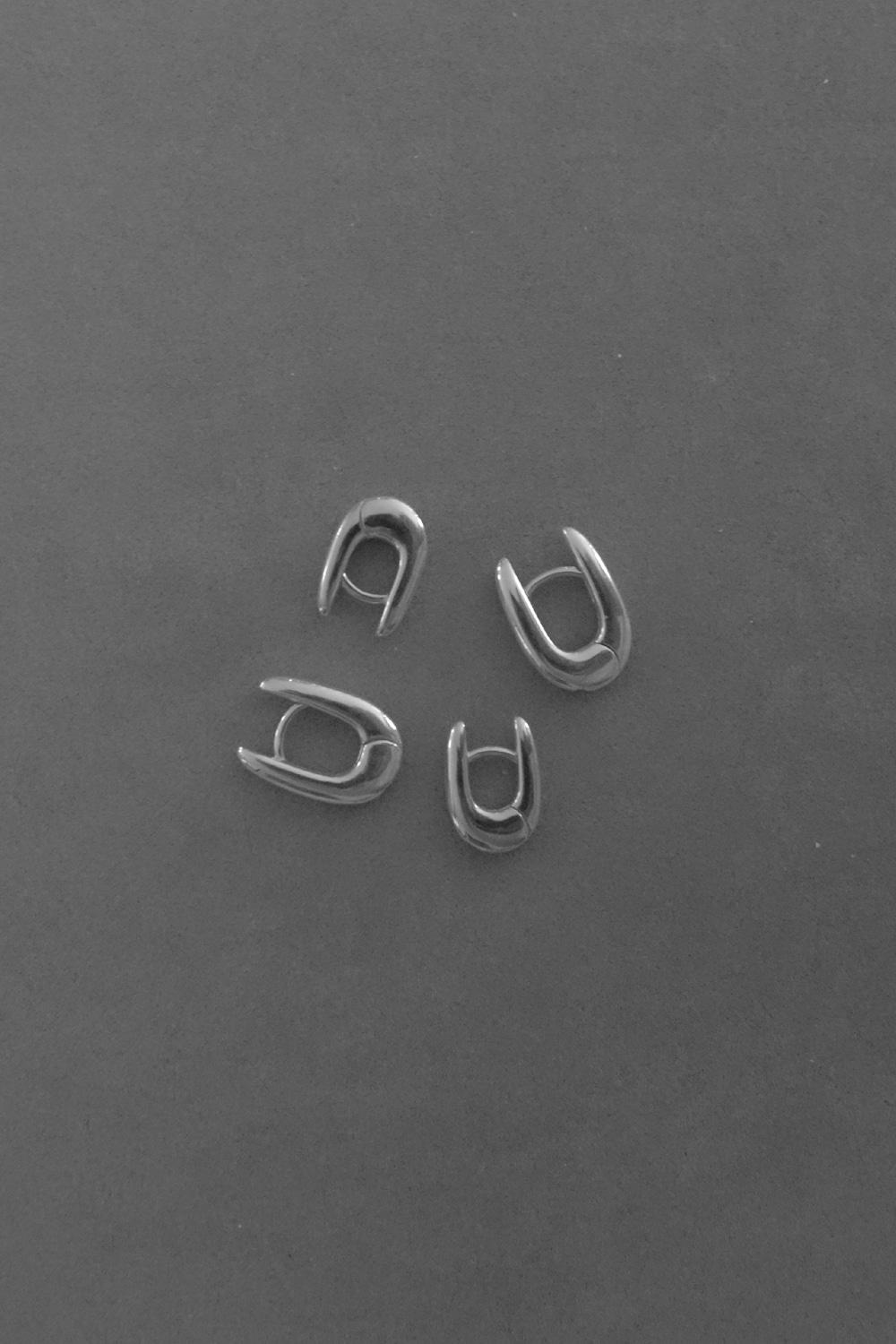 10차 예약배송 25SP U Band Earrings