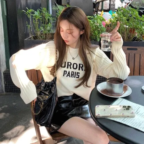 아리엘 숄더 버튼 니트