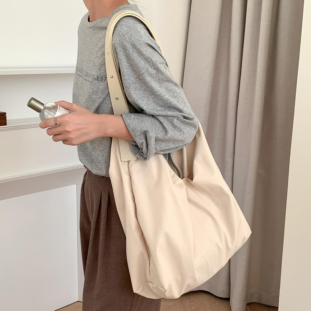 [윤키] 보부상가방 직장인 대학생 30대 숄더백 큰가방