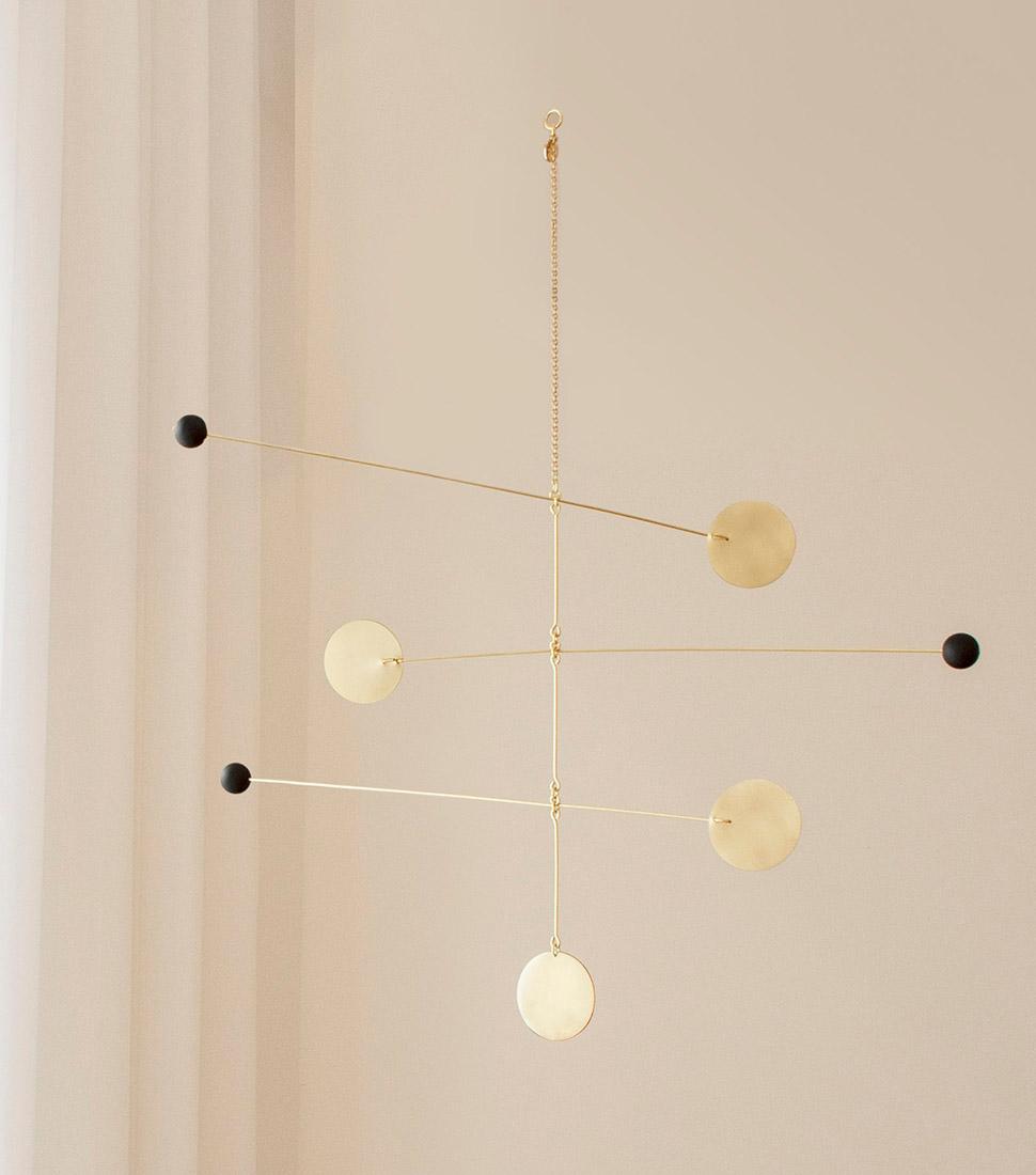 4 Moons