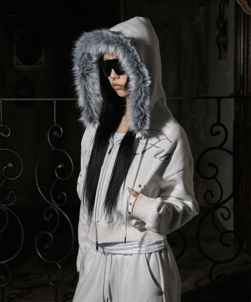 White gray fur hood zip-up