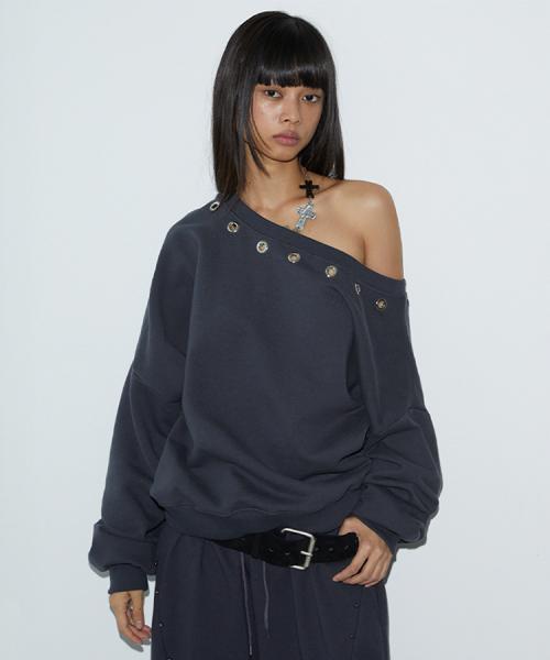 Unbalance Stud Sweatshirt (CHARCOAL)