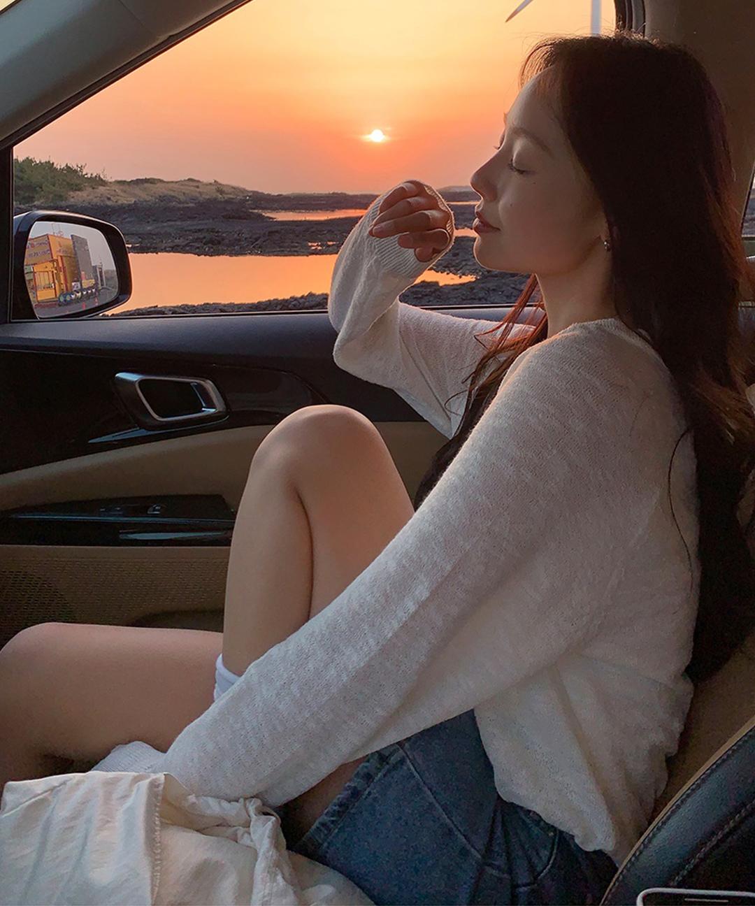 핫핑 [볼레로디자인/여름까지쭉-☀️][MAD 블레니 스퀘어넥 부클 긴팔니트티 (44~110) (빅사이즈니트-부클니트-스퀘어넥니트-살안타템-볼레로니트-베이직니트-아방핏-베이직핏-체형커버)