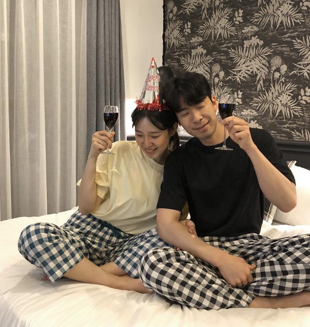 [당일출고/주문폭주] 4계절 편안한 커플파자마 체크바지 홈웨어 남녀공용 호캉스 와이드팬츠 커플잠옷 시원한 체크바지 캠핑룩