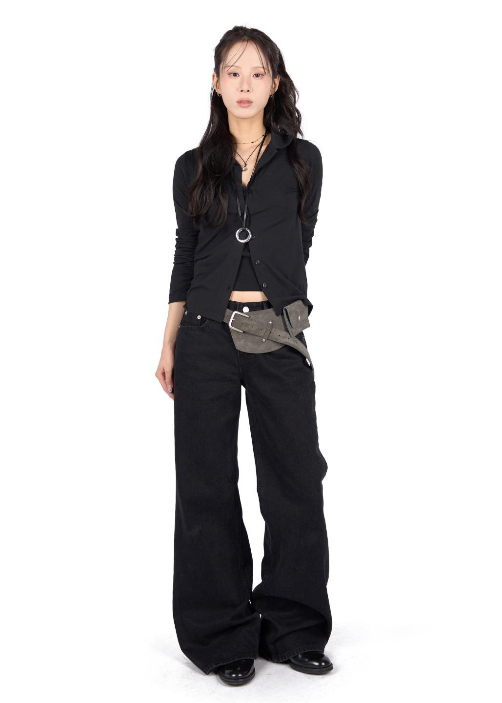 BLACK WASHED FLARE JEANS*10/13 이후 순차출고*