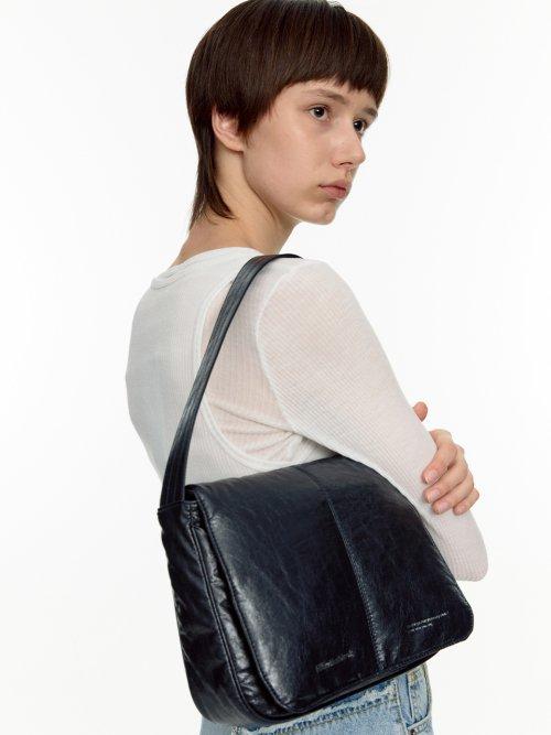 Pillow Flap Bag (dark navy)