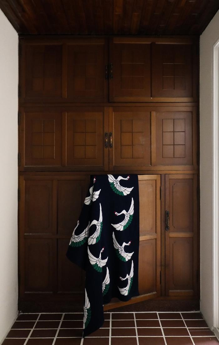 green crane knit blanket