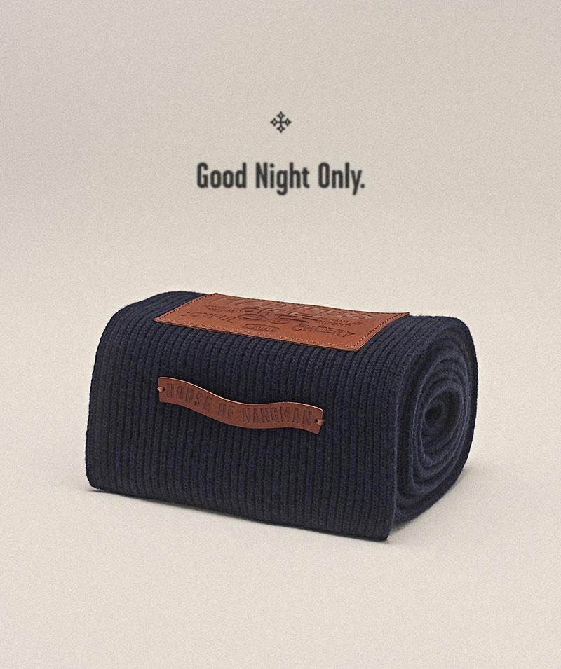 'Good Night Only\' 딥네이비 행복 머플러