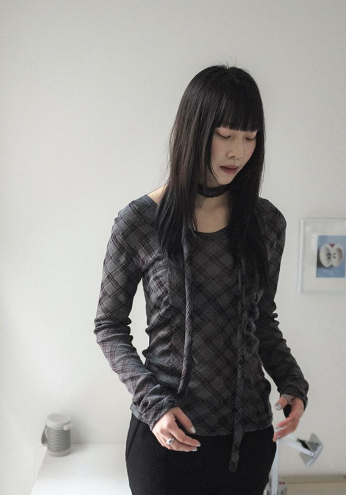 Check scarf set t-shirt