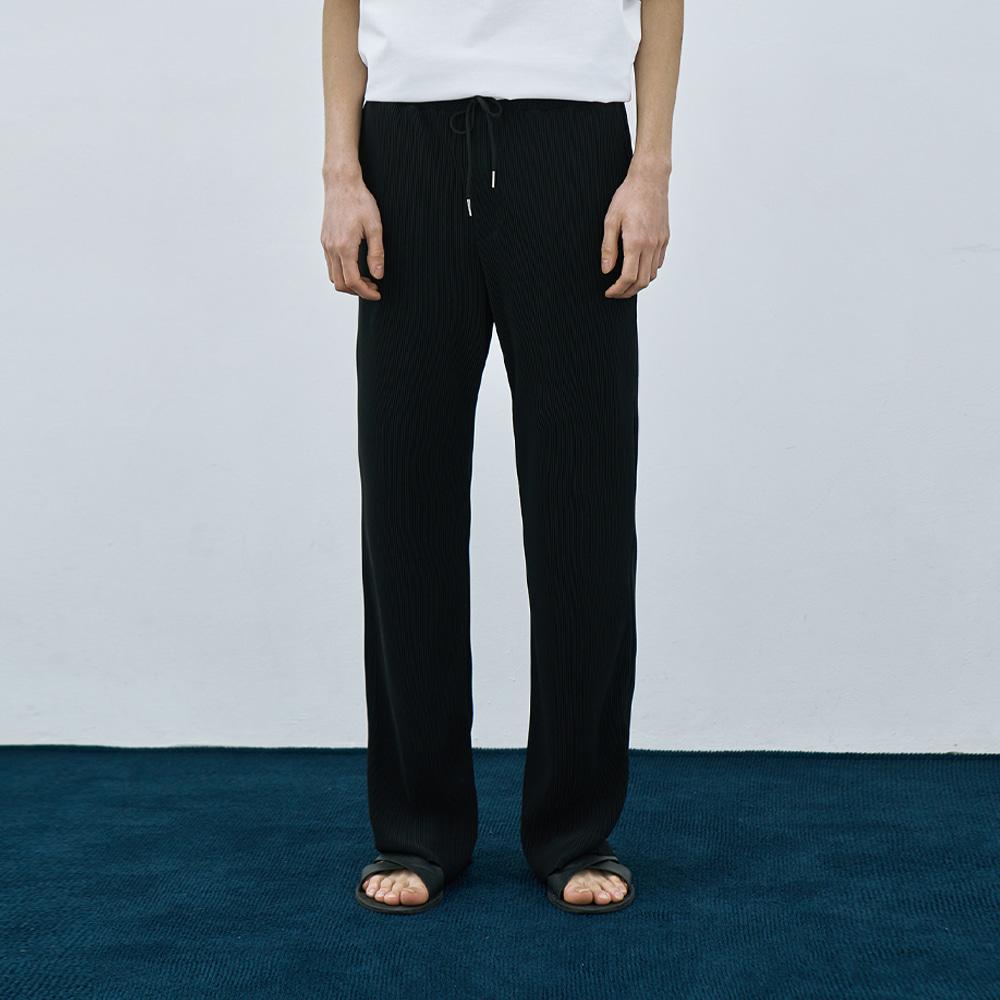 Hyeon kim x Array(ed) Semi wide banding pleats pants [BLACK]