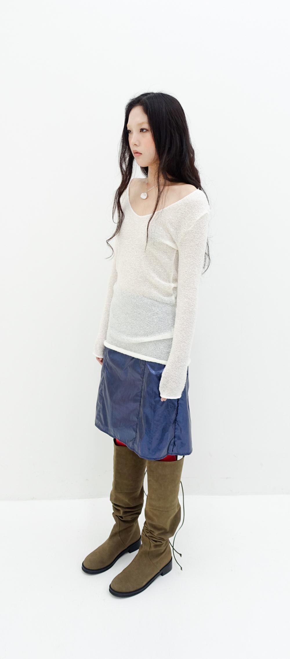 light long knit top