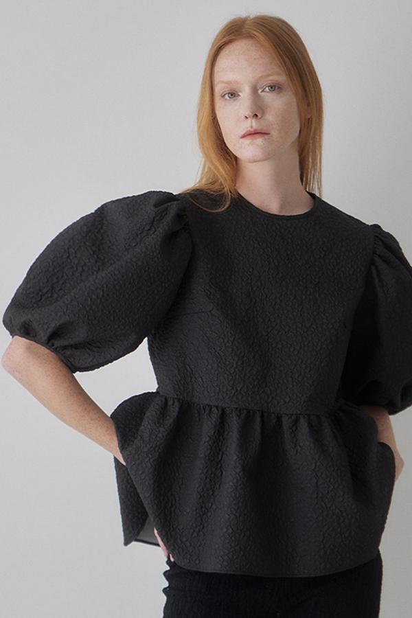 Volume Puffy Back Ribbon Blouse - Black