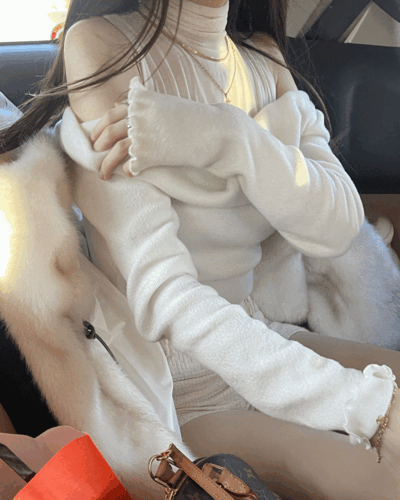 수입의류 [여리글램핏/핏보장] 마리 소프트 레이어드 목폴라 나시 오프숄더 긴팔 반목티 터틀니트 티셔츠