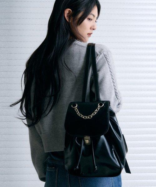 레더리(LEATHERY)  아더 클래식 체인 백팩 [BLACK] - 사이즈 & 후기 | 무신사