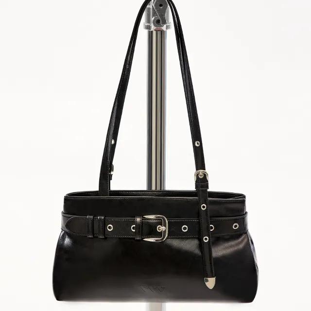 버클 스트랩 토트 숄더백 _ 블랙