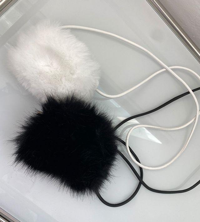 [보들보들] 폼폼이 퍼 미니 귀여운 겨울 포인트백 크로스백 숄더백 파우치 동전지갑_아담드리