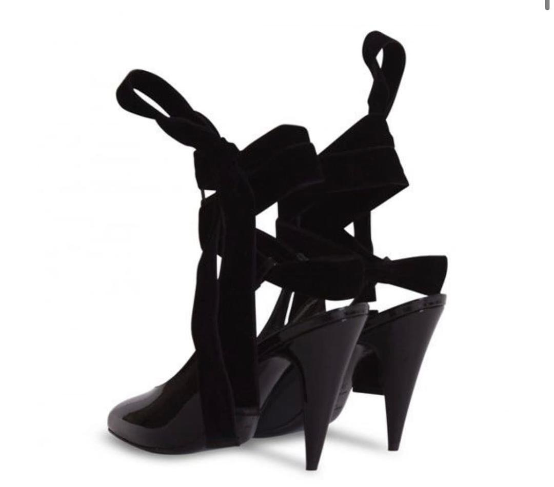 새상품)생 로랑 구두 (벨벳 포인트) | 후루츠패밀리