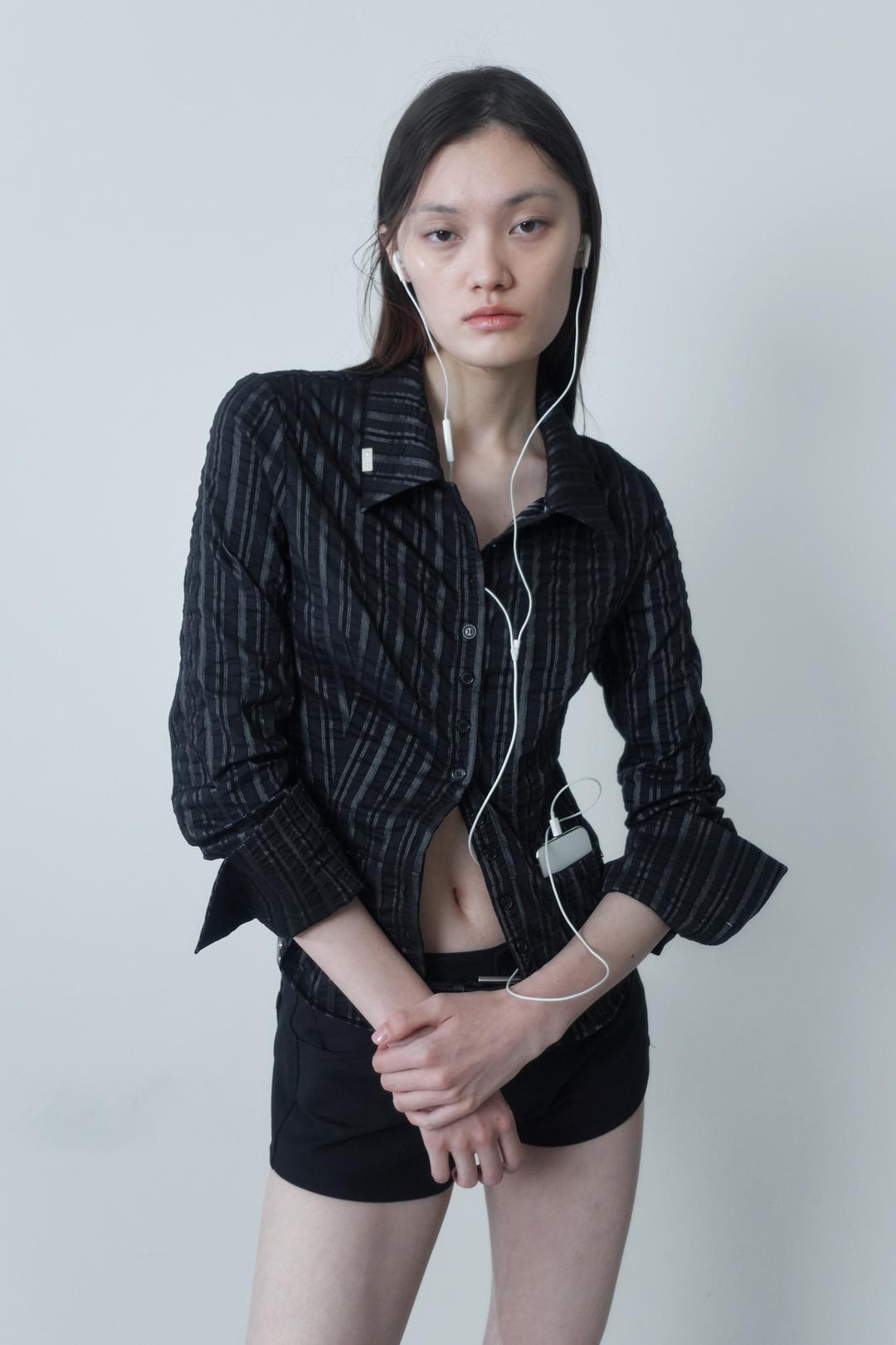 CRUNCH STRIPE SHIRT / BLACK