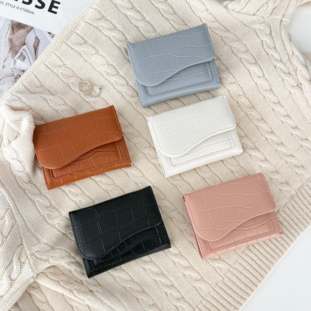 무드데일리 악어패턴 반지갑