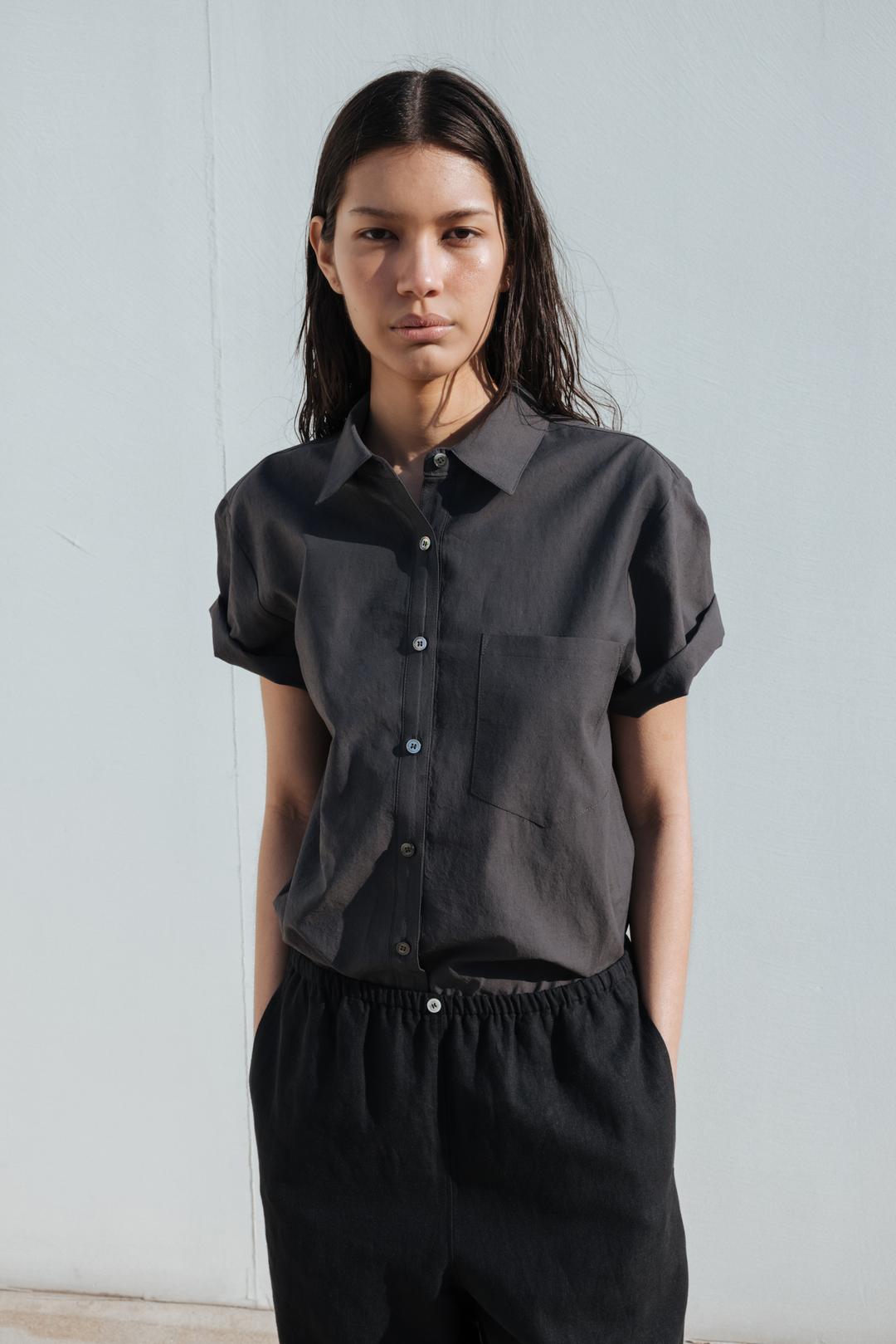 Cotton Drift Half Shirt (Charcoal)