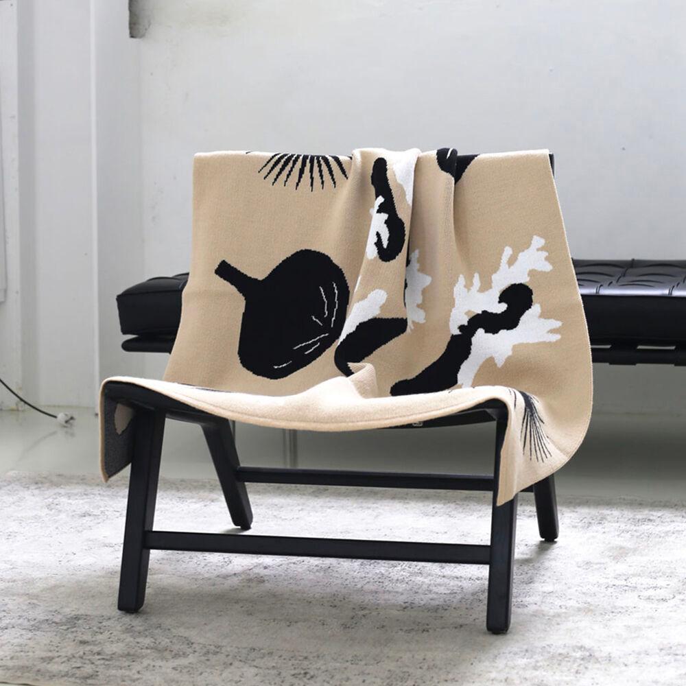 [MEMYL] Nuts Blanket