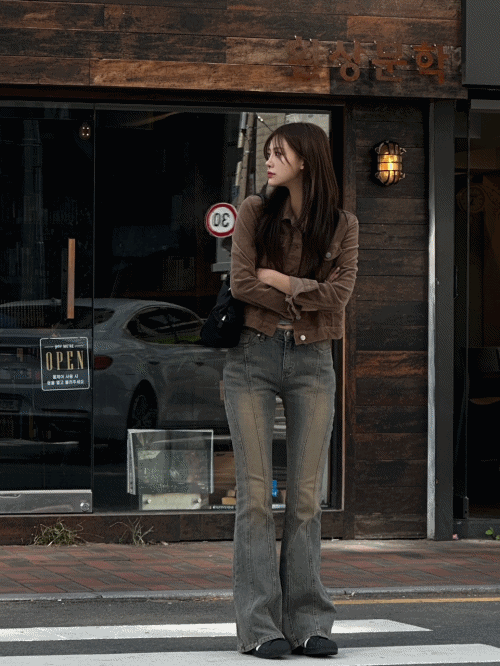 웨이브 워싱 절개 슬림 부츠컷 데님 팬츠