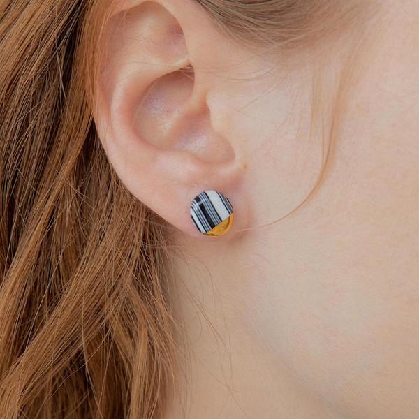 Stratum daily round earring (Black)