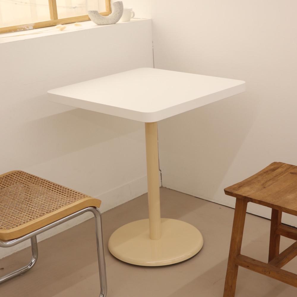 [930퍼니처] 보노테이블 카페 인테리어 원형 사각 식탁 2인 4인