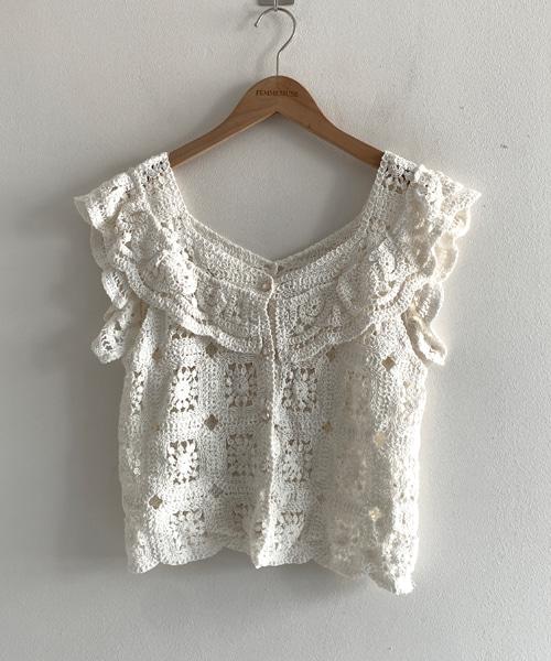 (Vintage)Knitting Sleeveless Gold Button Top