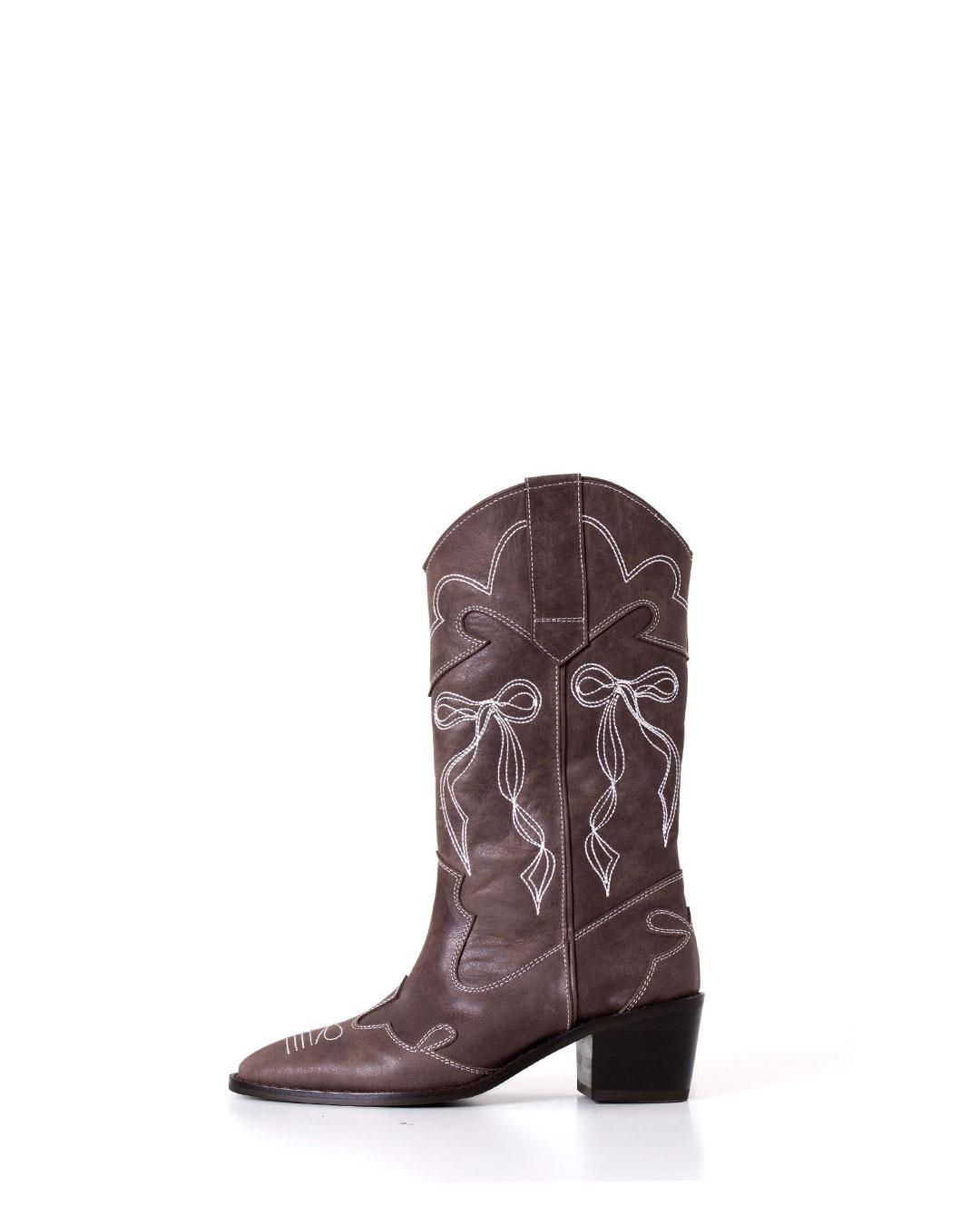 Celebrity Western Boots - BROWN
