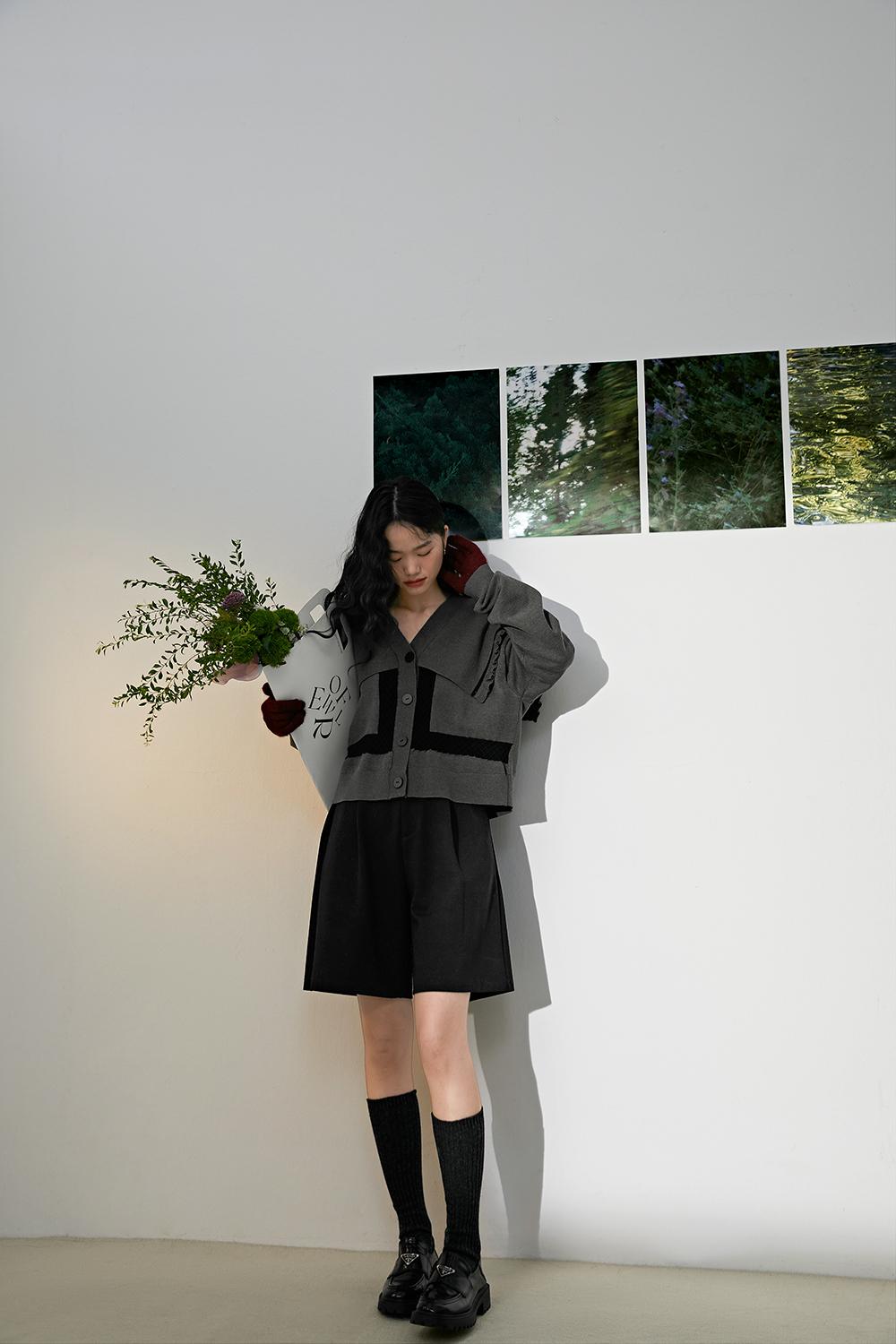 Wide-color irregular design V-neck sweater autumn winter 2022 new women's grey lapel knit cardigan