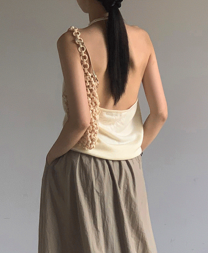 이프댓 백홀터니트탑