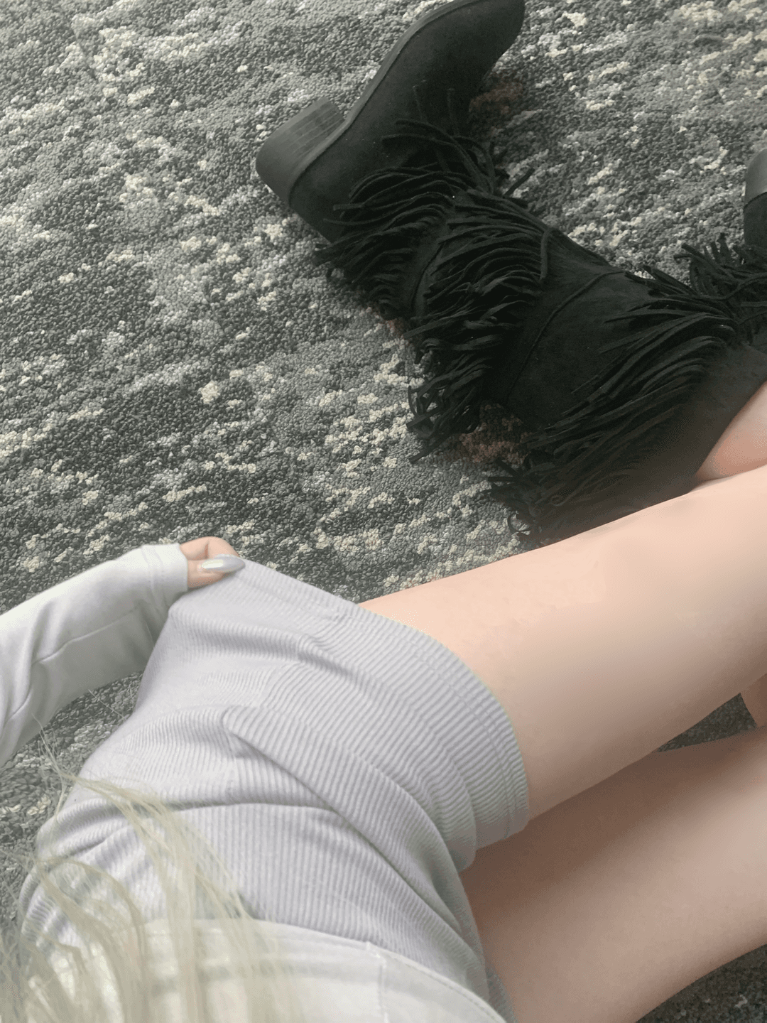 Hinnit Low-Rise Shorts (rhigt gray)