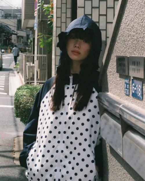 로액슈얼(LO AXUAL)  DOT RAGLAN WINDBREAKER_NAVY - 사이즈 & 후기 | 무신사