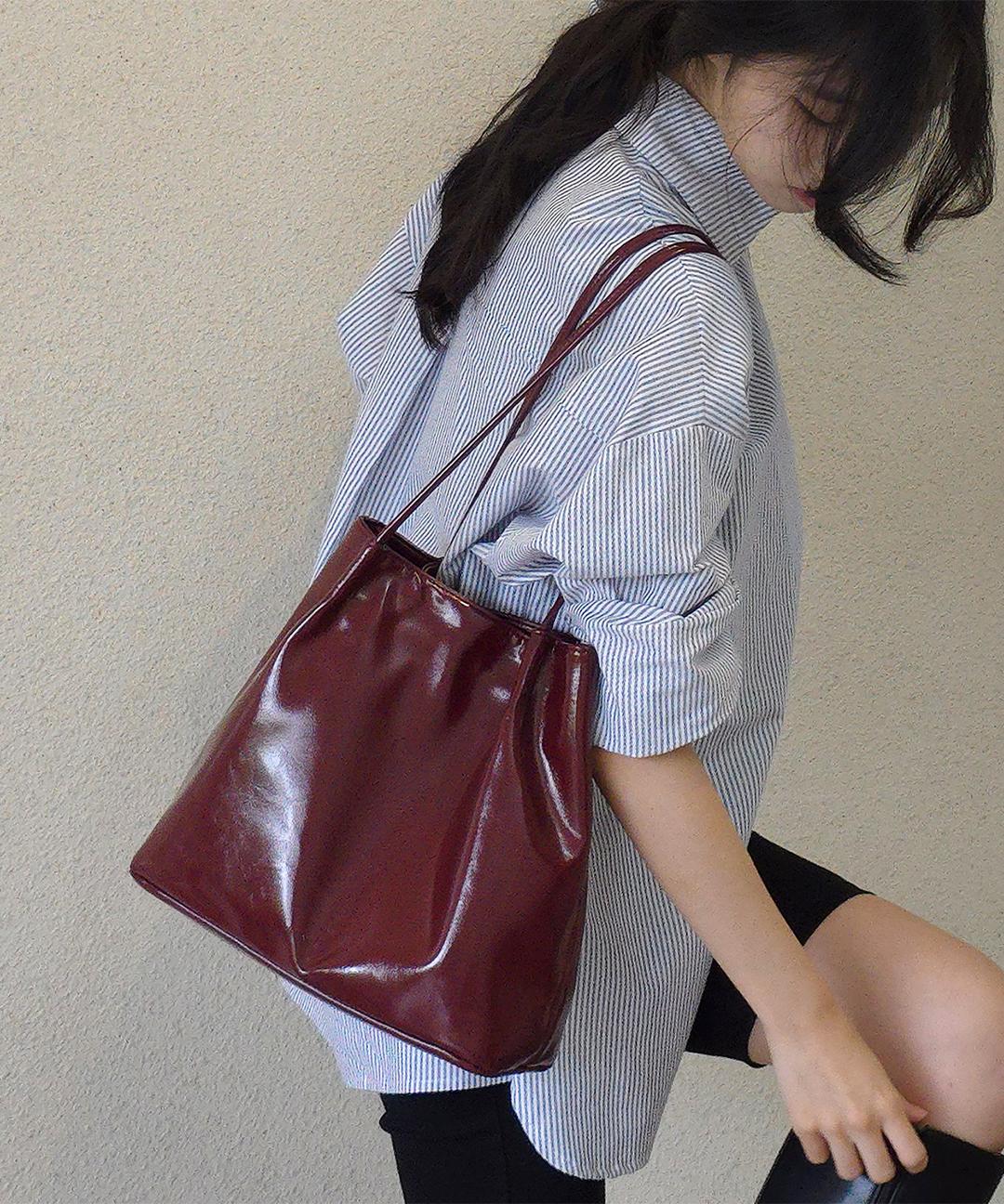 맥끌라니 엘론 숄더백